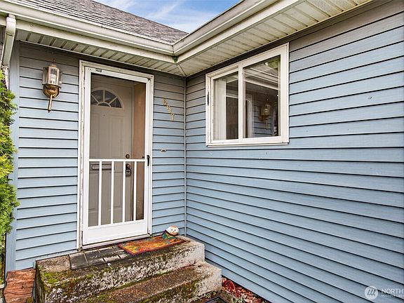 2nd image of 657 17th Avenue
