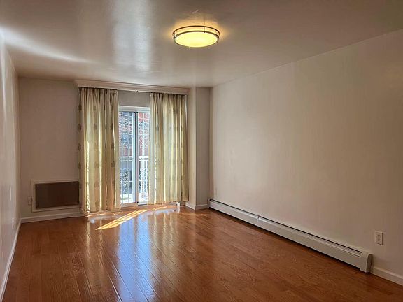 5th image of 38-32 147th St Floor 2