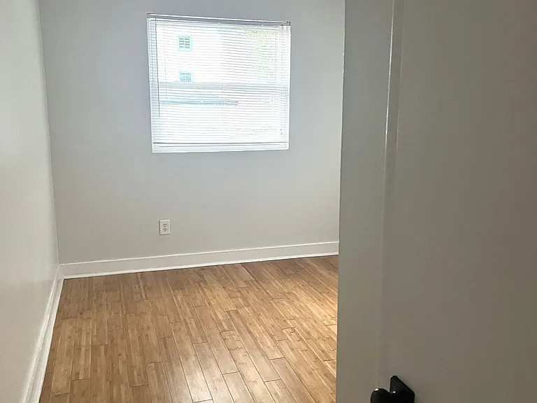 19 Amherst St — Photo 34
