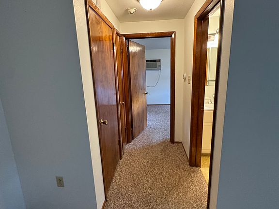 2nd image of 620 Chestnut St APT 2