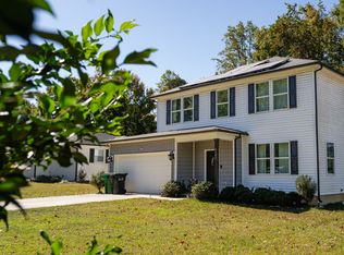 6121 King George Dr, Charlotte, NC 28213