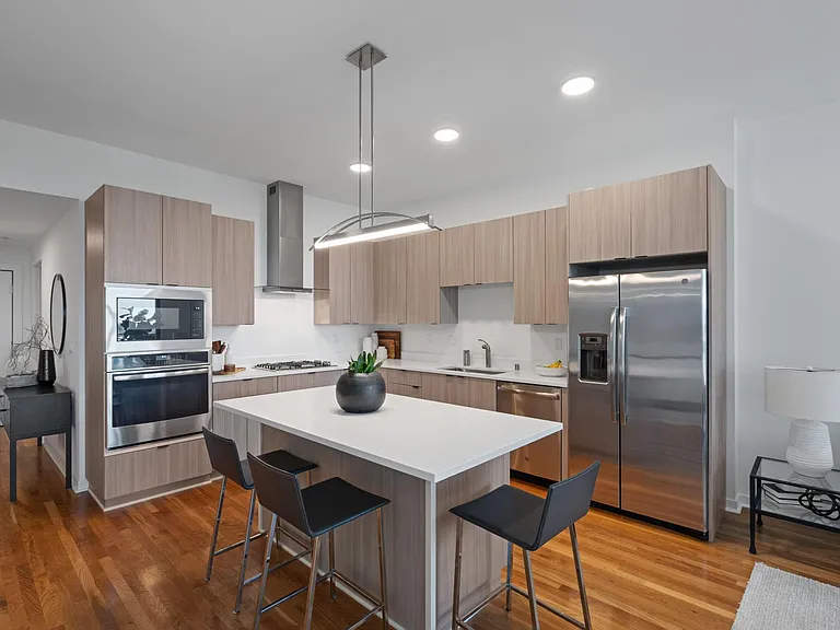 1240 S 2nd St #1025 — Photo 2