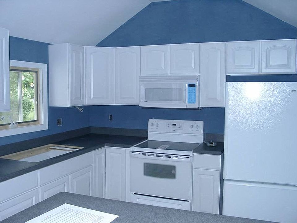 2nd image of 204 Keota Rd