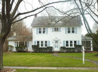 102 Southern Pkwy, Rochester, NY 14618