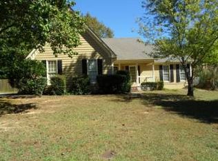 1525 Barclay Dr, Lawrenceville, GA