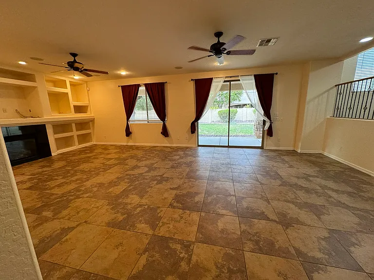4524 W Rushmore Dr — Photo 16