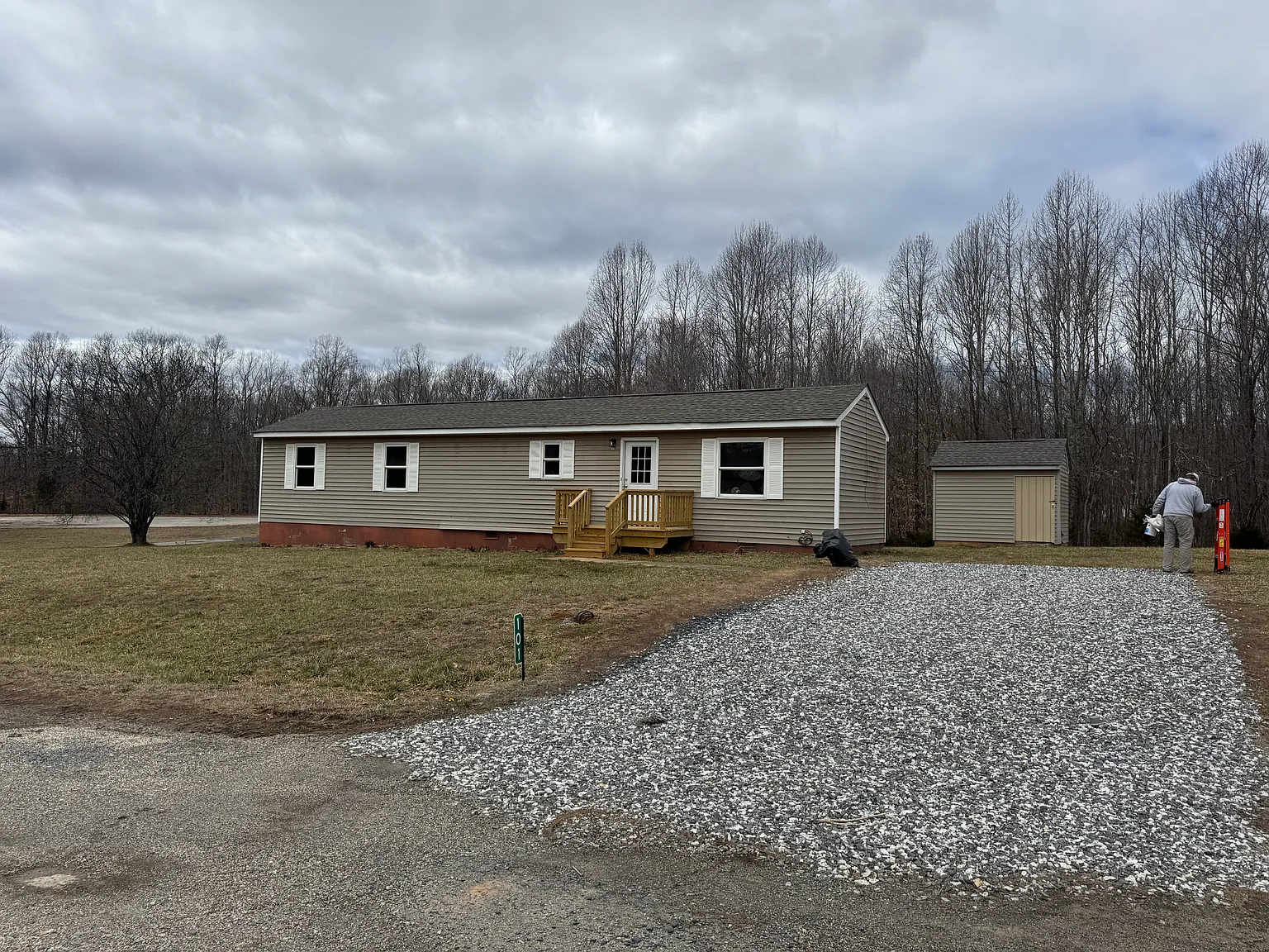 2 bed, 900 sqft, $1,300 — Photo 3