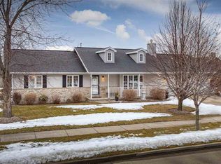 4014 Prairie Ln, Oshkosh, WI 54901