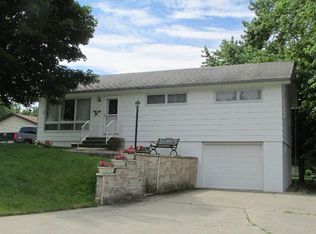 2405 Broadway, Denison, IA 51442