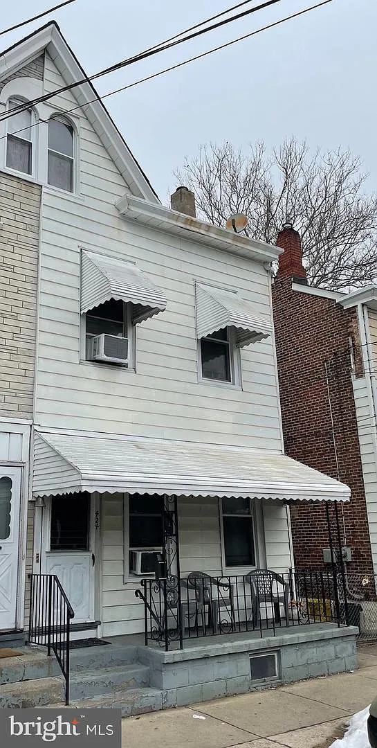 424 Elmer St photo 1