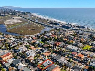 2442 Montgomery Ave, Cardiff, CA 92007
