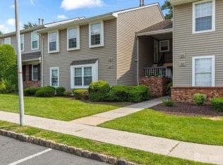 20 Lindsey Cir, Old Bridge, NJ 08857