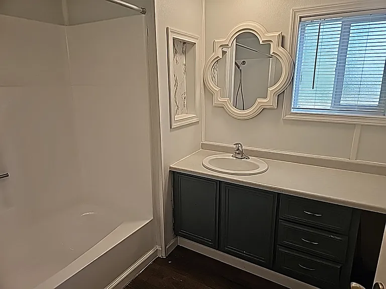 305 W Darland St — Photo 5