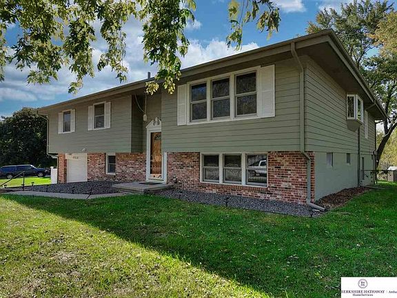 2nd image of 4816 S 91st Avenue Cir