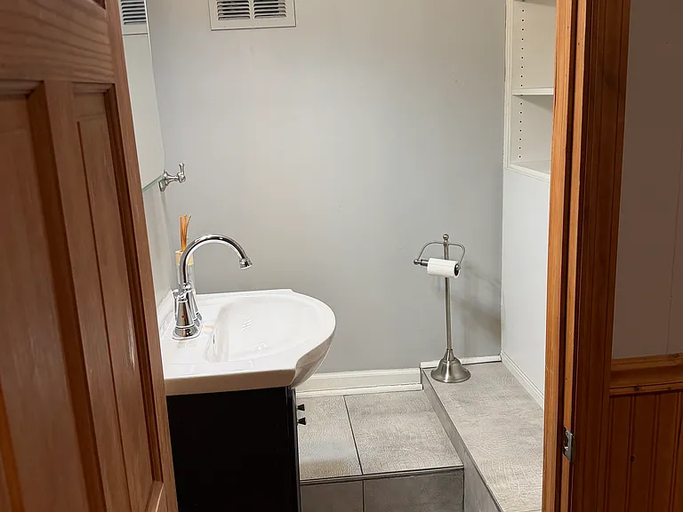 504 Baum St — Photo 4