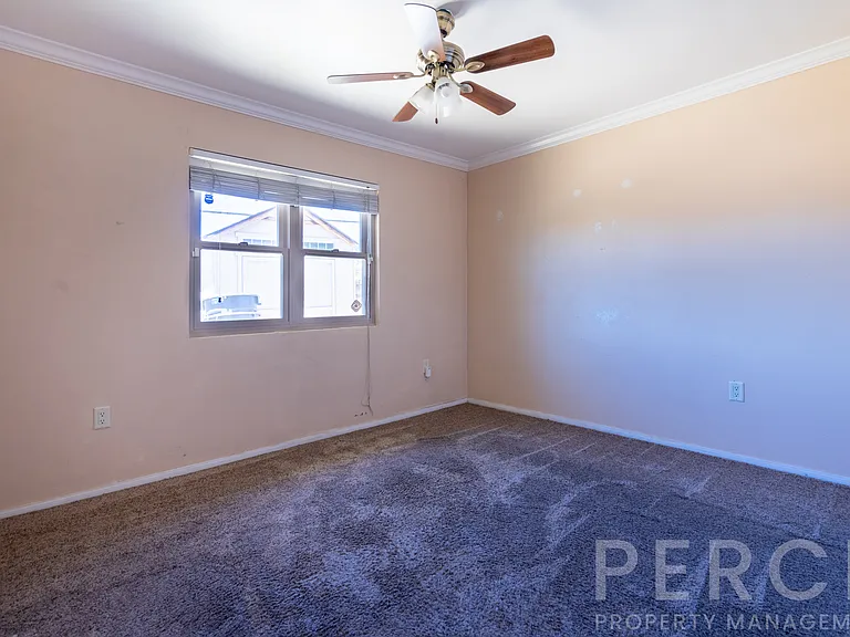 2510 E Devonshire Ave — Photo 16