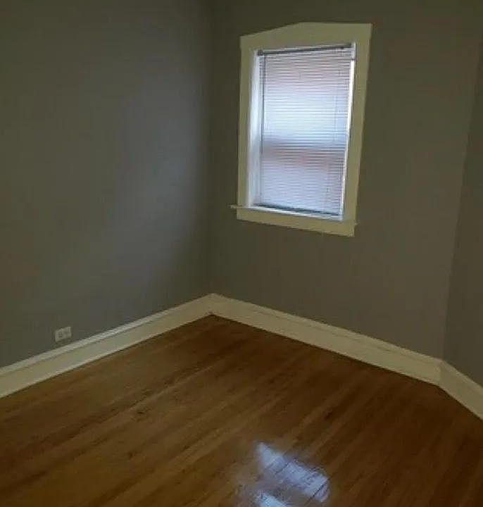 1st image of 7237 S Bennett Ave #3W