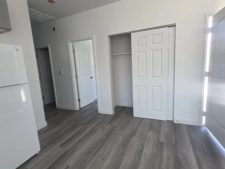 1265 Windsor Dr — Photo 22