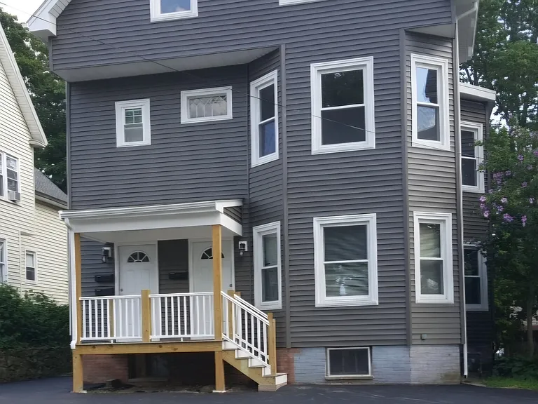 18 Mechanic St — Photo 1