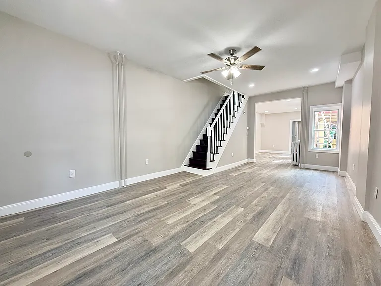 248 Greenwich St — Photo 16