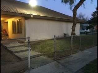 341 S Barton Ave, Fresno, CA 93702