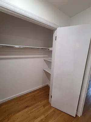 Rented by Bouklis Group | media 21