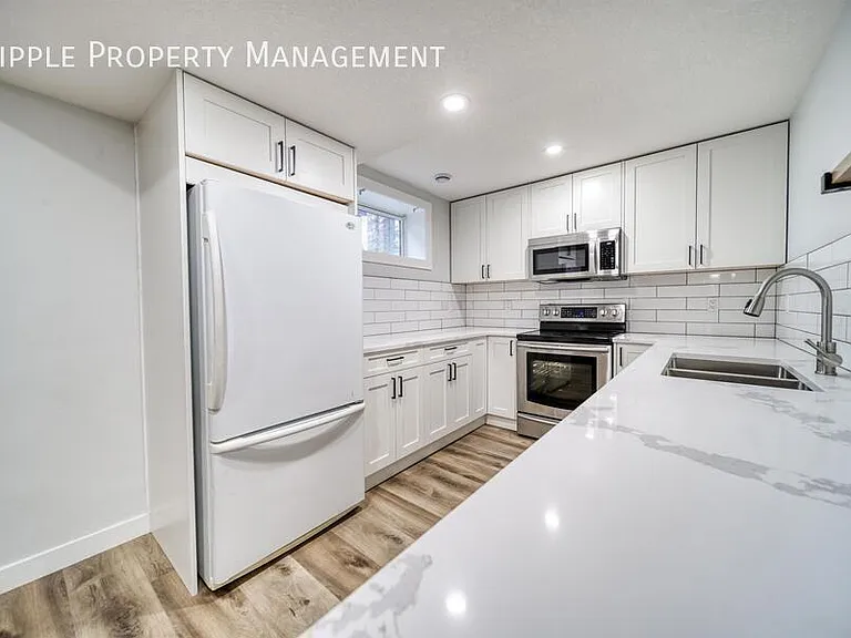 5808 Dalridge Hl NW #LOWER — Photo 3