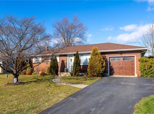 70 Colonial Rd, Allentown, PA 18109