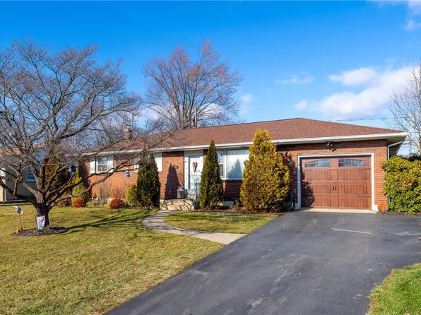 70 Colonial Rd, Allentown, PA 18109