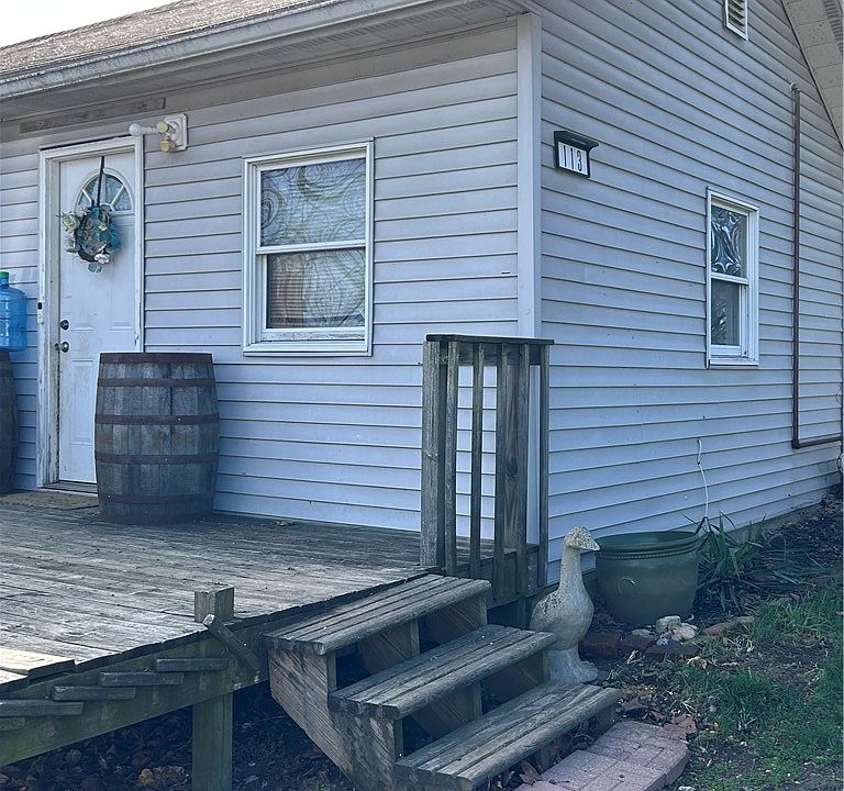 1st image of 113 Grove Rd