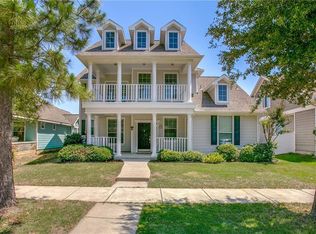 10019 Maple Dr, Aubrey, TX 76227