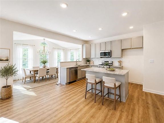 2nd image of 415 Pemberley Ct