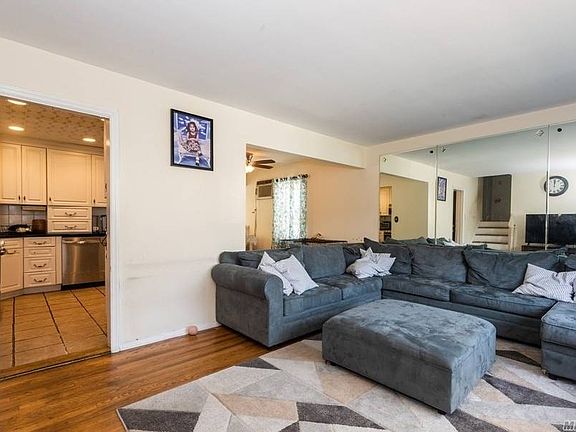 3rd image of 597 9th St