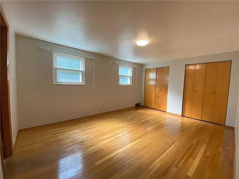 439 Crestview Dr — Photo 27