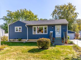 1627 Ferry St, Waukegan, IL 60087
