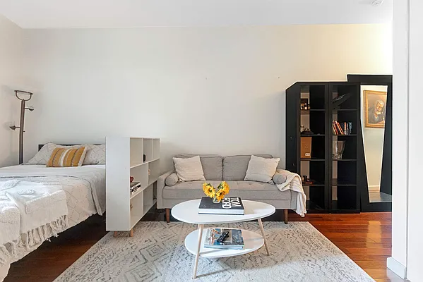 Rented by Compass | media 6