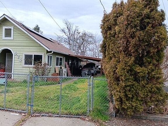 2nd image of 624 Chestnut St