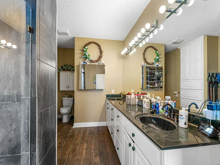 360 Private Road 4619 — Photo 15