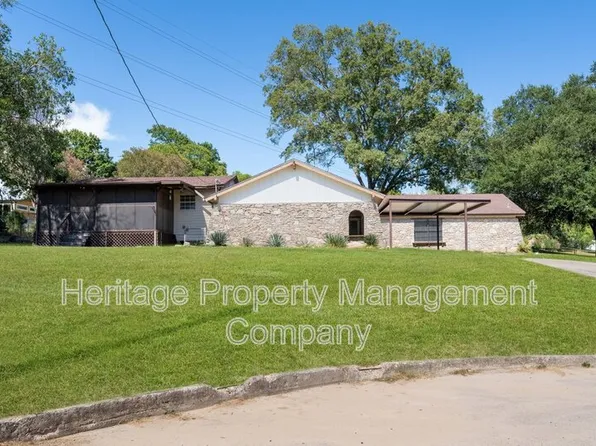 640 Crest Ln, New Braunfels, TX 78130