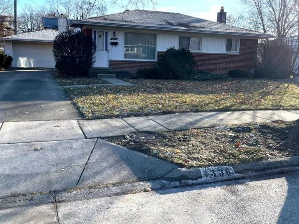 1336 Ralph St, Garden City, MI 48135