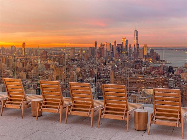 435 W 31st St #PENTHOUSE R