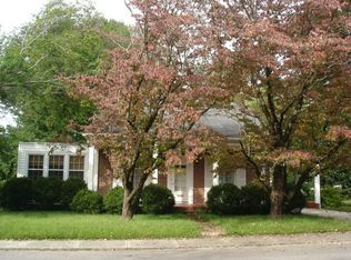 832 N Jefferson Ave, Cookeville, TN 38501