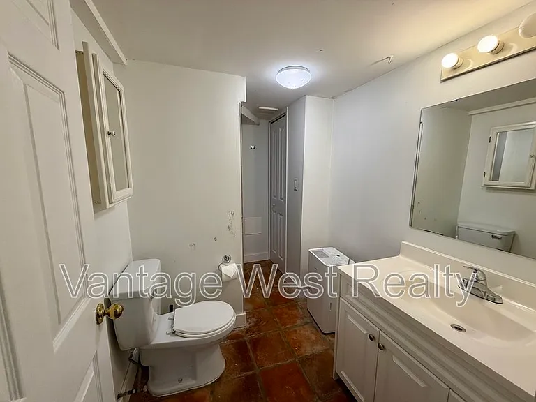 1230B Ethel St — Photo 6
