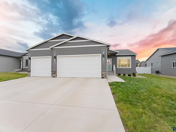 7300 E 49th St, Sioux Falls, SD 57110