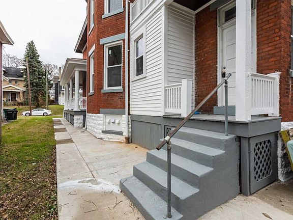 2nd image of 1854 Clarion Ave