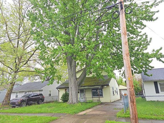2nd image of 176 S Logan St