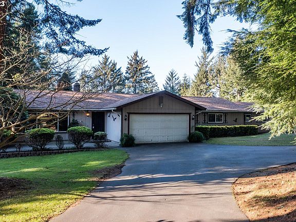 2nd image of 68384 Tioga Dr