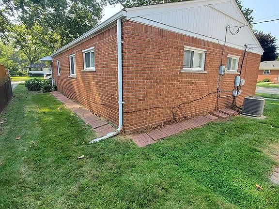 5th image of 4601 McKinley St