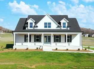 222 Red Hill Rd, Normandy, TN 37360