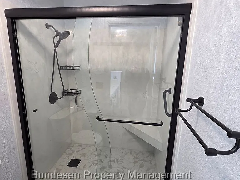 7453 Maximillian Pl — Photo 15